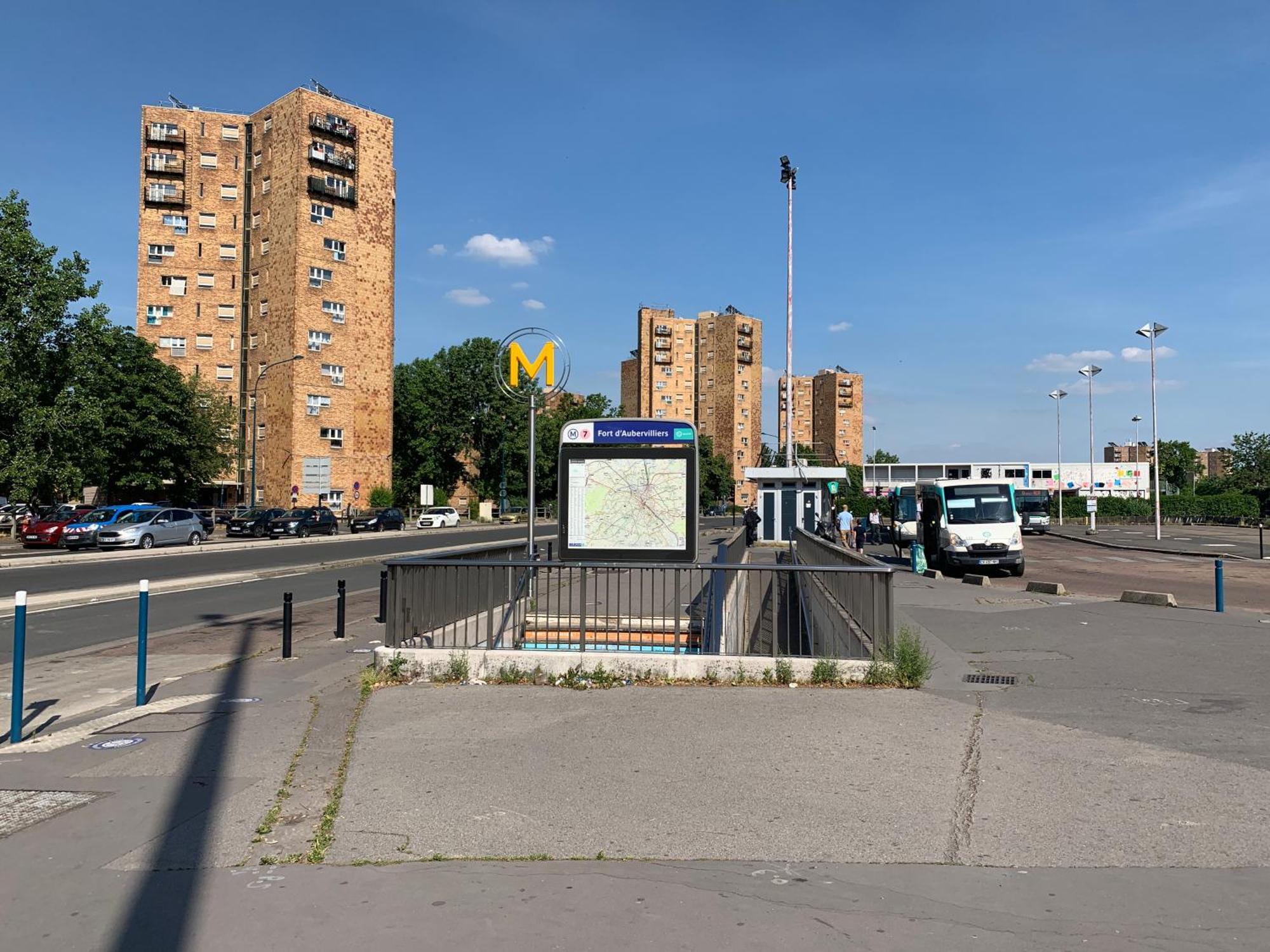 Grand F3 60M2 Pour 6 Personnes - Paris 19Eme - Stade De France - La Villette Aubervilliers Luaran gambar